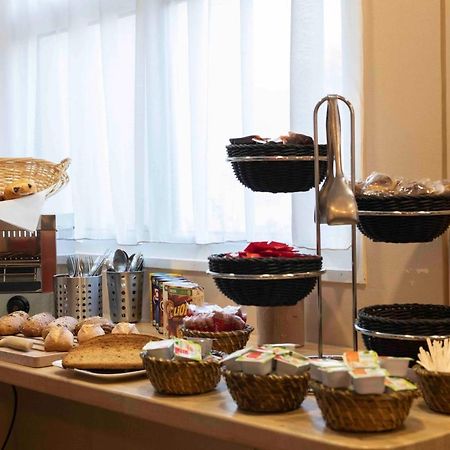 Wink Hotel Juvisy Ngoại thất bức ảnh
