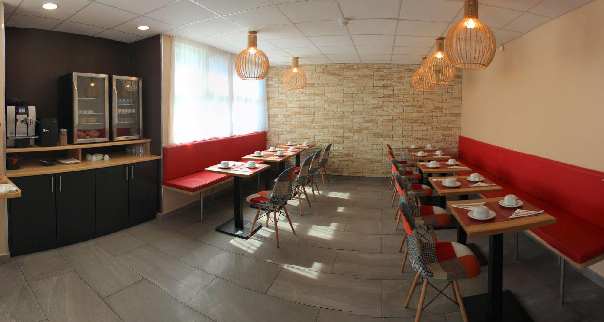 Wink Hotel Juvisy Ngoại thất bức ảnh